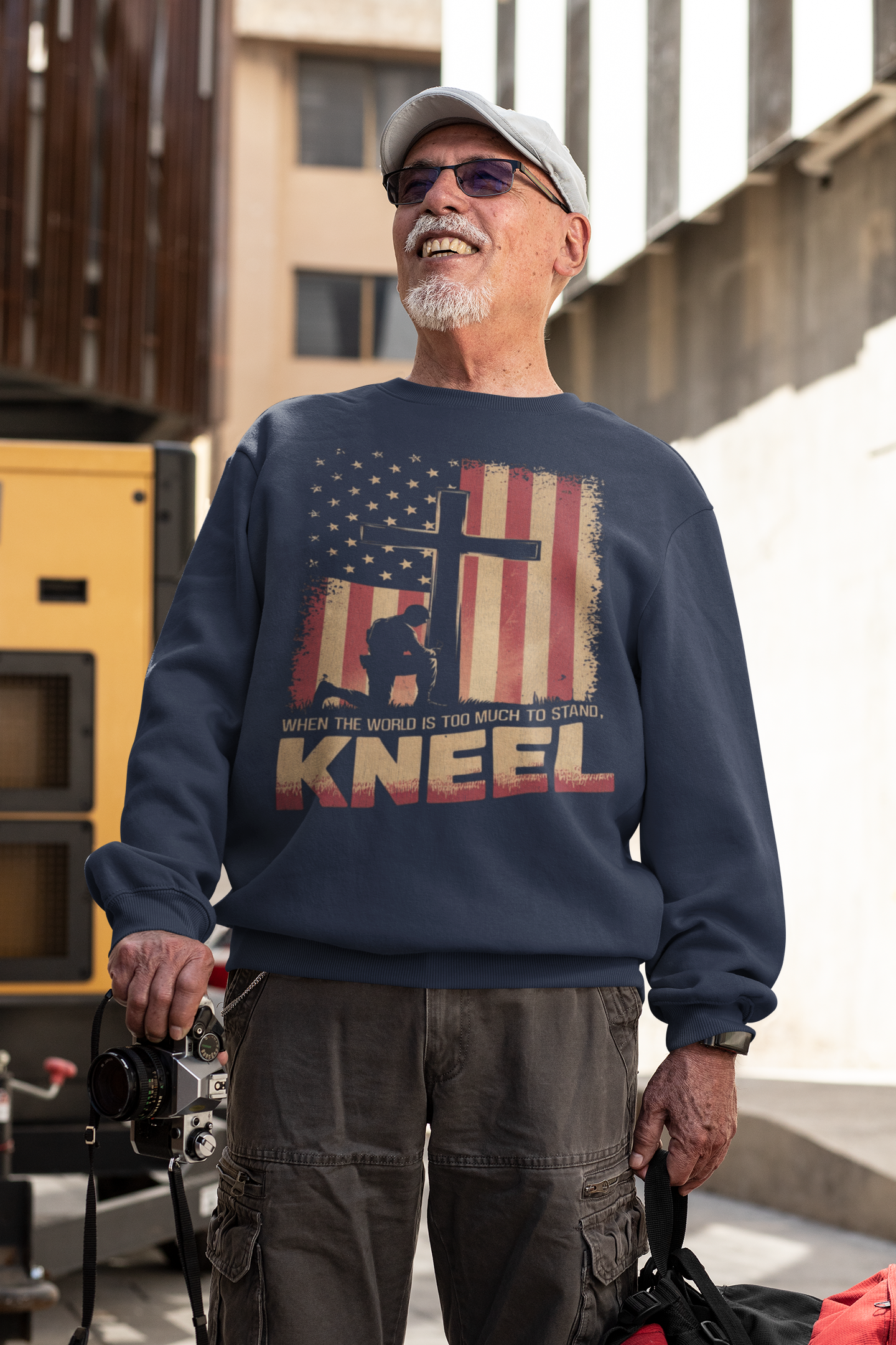 JUST KNEEL Heavy Weight Patriotic Christian Sweatshirt (S-5XL):  Men's Gildan 18000